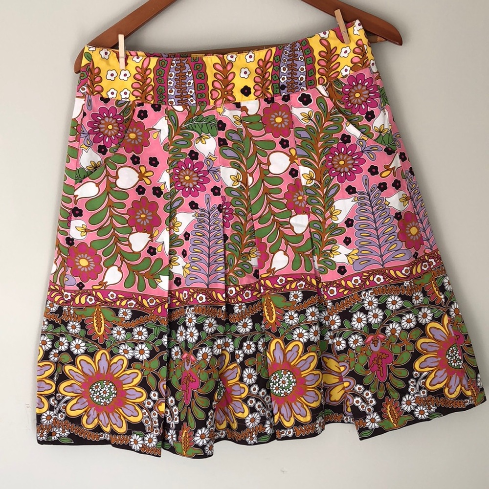 CAbi Pleated Skirt